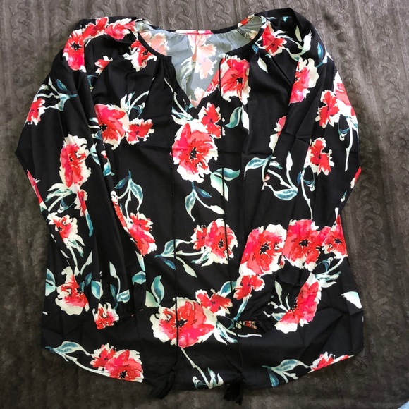 🌹HPx3🎉1 LEFT: SMALL‼️Black Floral Blouse - Picture 6 of 7
